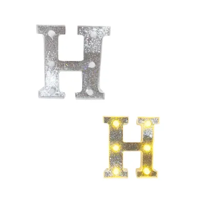 LAMPARA DE LETRA H 16CM FONDO PLATEADO BRILLANTE LUZ CALIDA