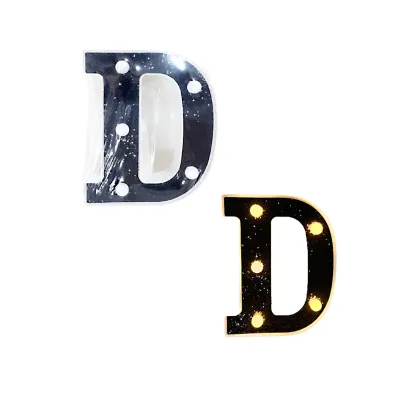 LAMPARA DE LETRA D 16CM FONDO NEGRO BRILLANTE LUZ CALIDA