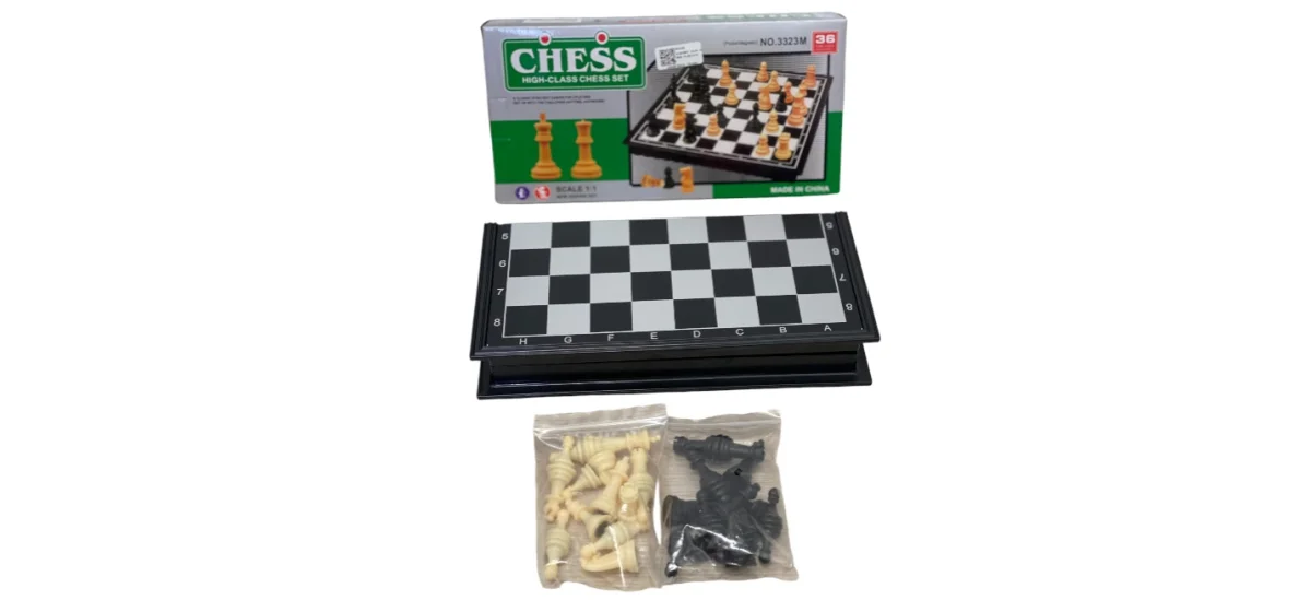 AJEDREZ CAJA VERDE PLASTICO