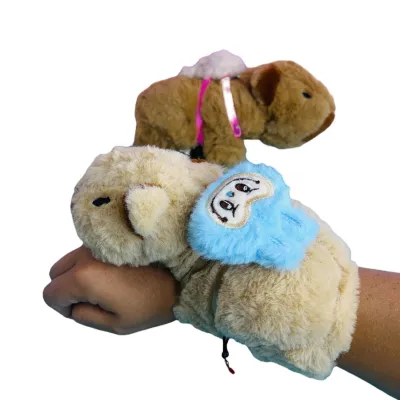 CAPIBARA MANILLA PELUCHE LUZ