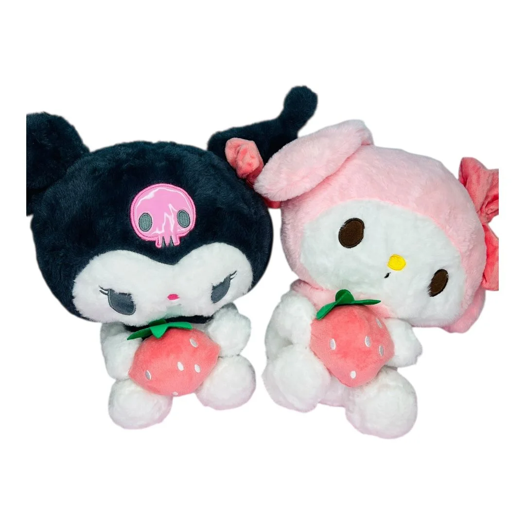 PELUCHE KUROMI CON FRESA