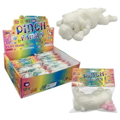 MOCHI PERRO ACOSTADO PELUDO