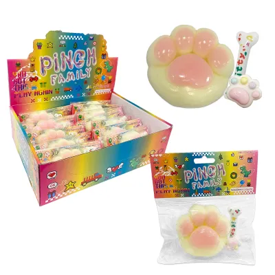 MOCHI HUELLA CON HUESO