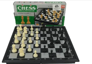 CAJA JUEGO DE MESA AJEDREZ VERDE PLASTICO