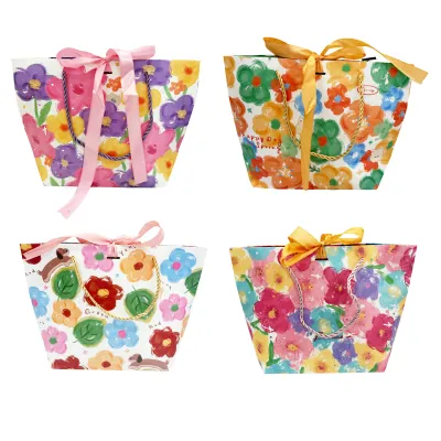 BOLSA REGALO FLORES 28*20*9CM (PQTX12)